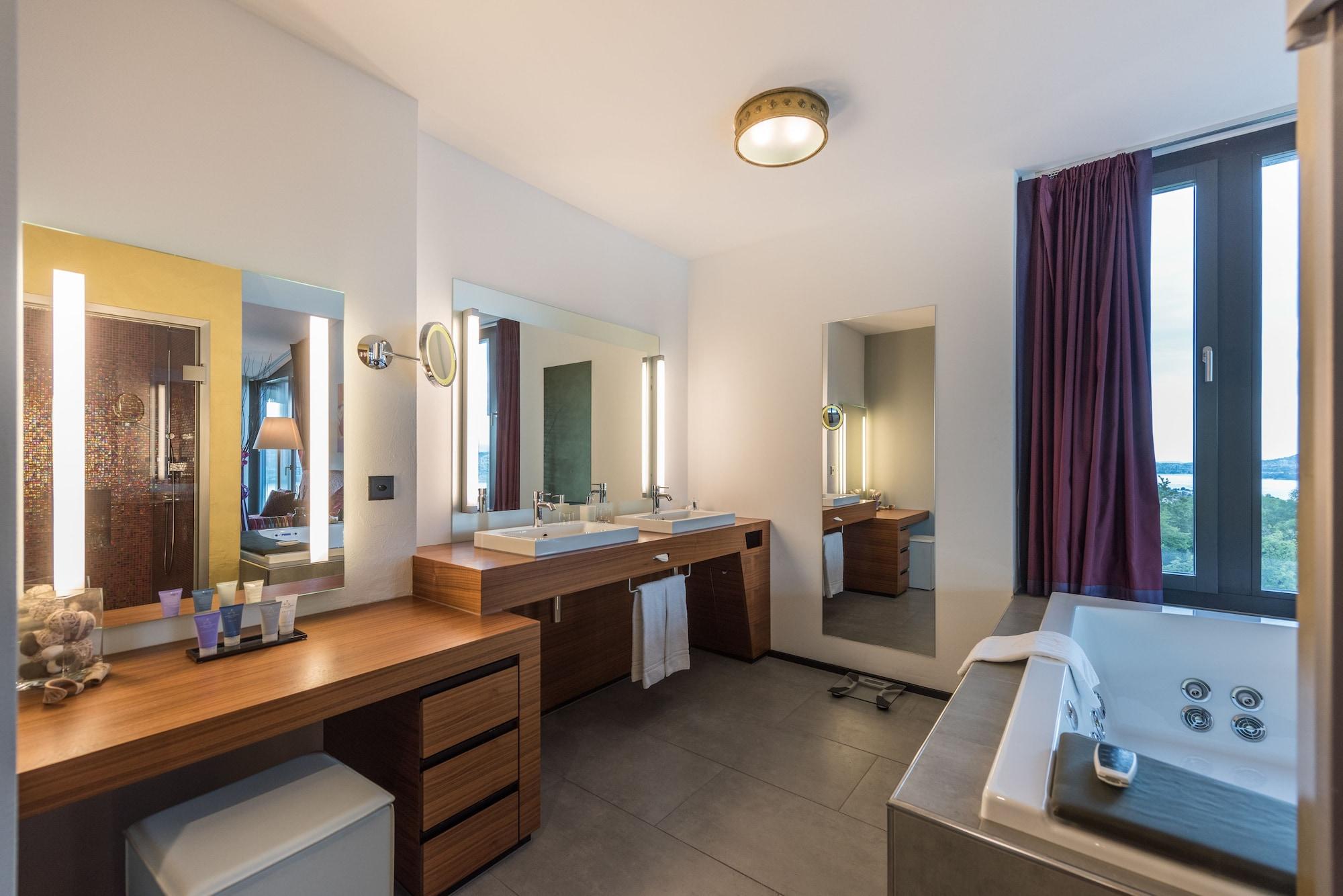 Hotel Belvoir Lake View & Spa Ruschlikon Exterior photo